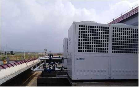 R744 이산화탄소 공기가 냉각 뜨거운 물을 덥히기 위한 열 펌프 160kW 상용을 급수합니다